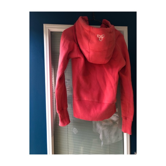 Aritzia TNA hoodie/ sweatshirt - Picture 2 of 3